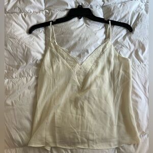 Super cute white tank top silky/polyester with lace V neck✨❤️